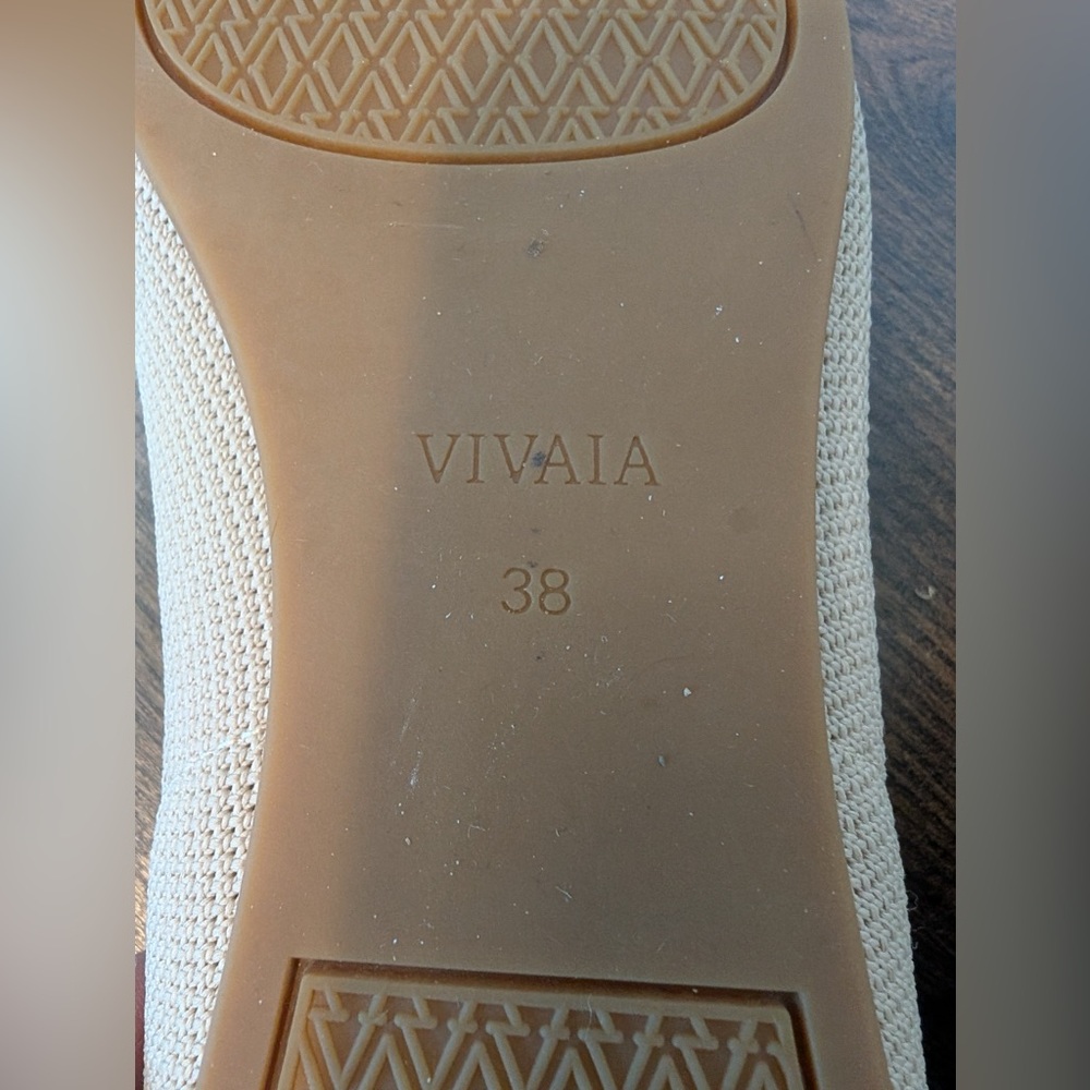 Vivaia Pointed-Toe Ballet Flats Almond and Black Size 38 EU - Picture 13 of 14